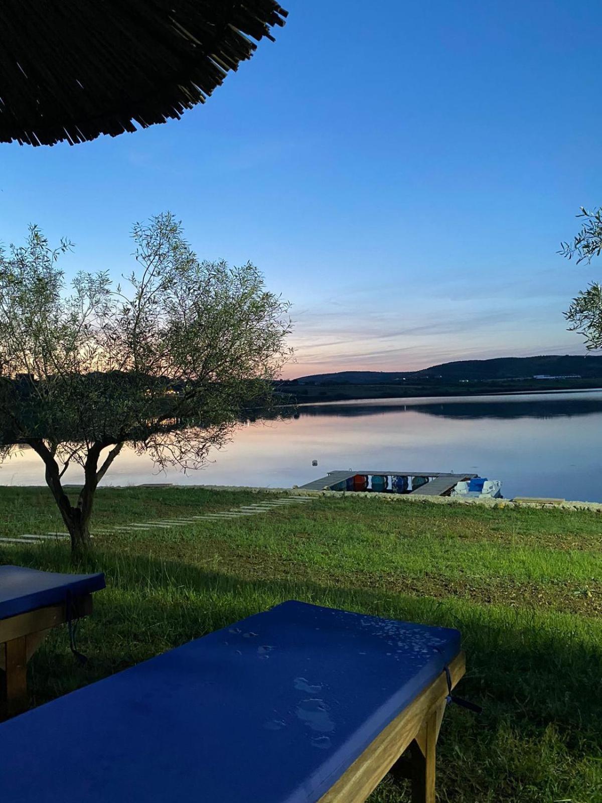 Shtepiza Lio Liqeni Merhojes Bed & Breakfast